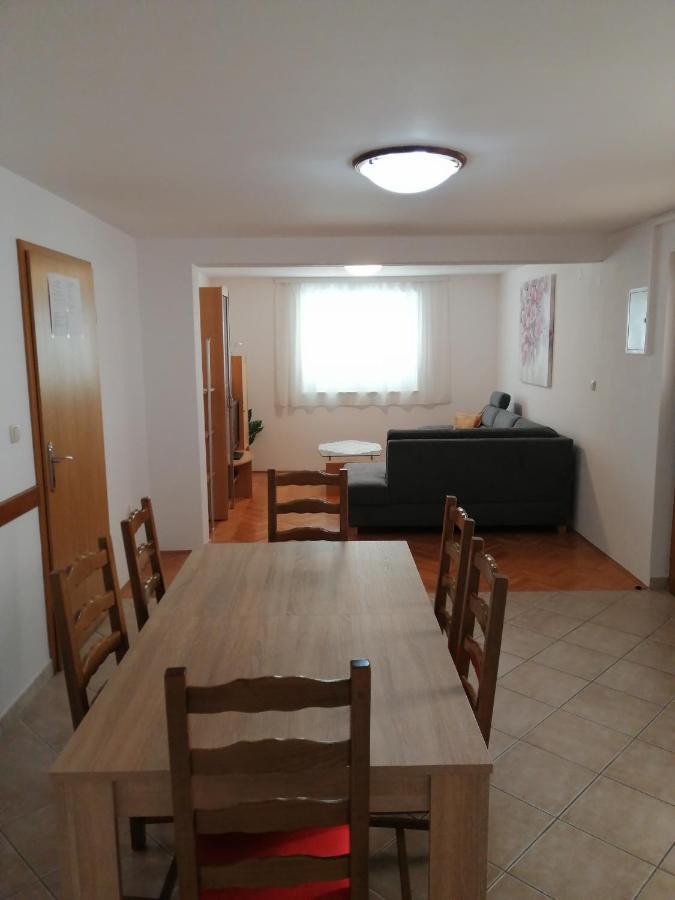 Apartmani Vrljicak Omiš Exteriör bild