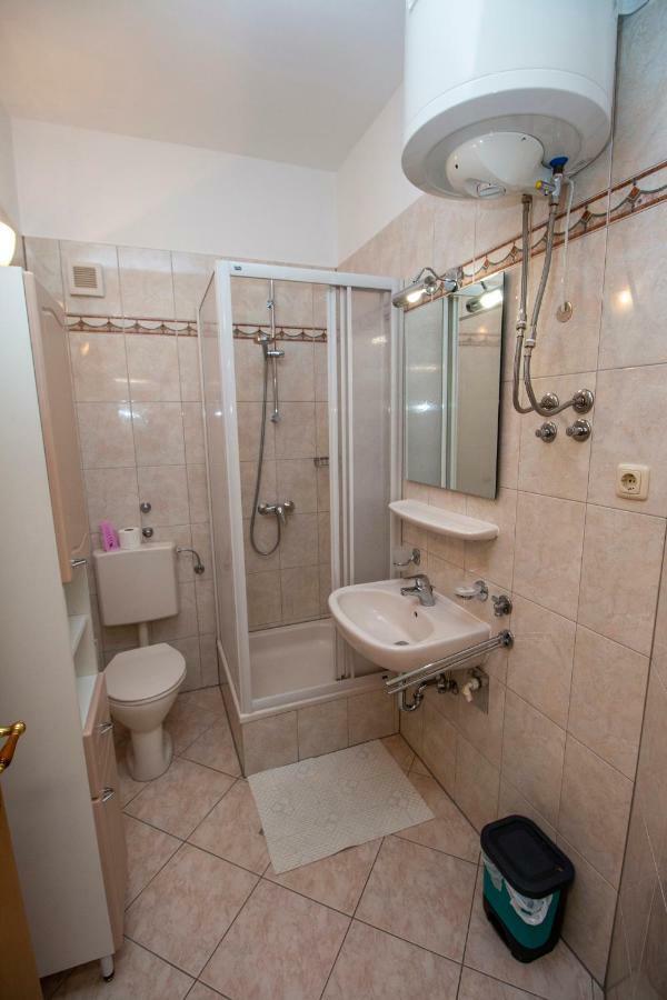Apartmani Vrljicak Omiš Exteriör bild