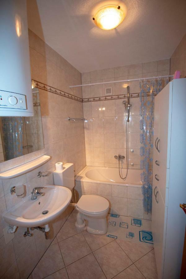 Apartmani Vrljicak Omiš Exteriör bild