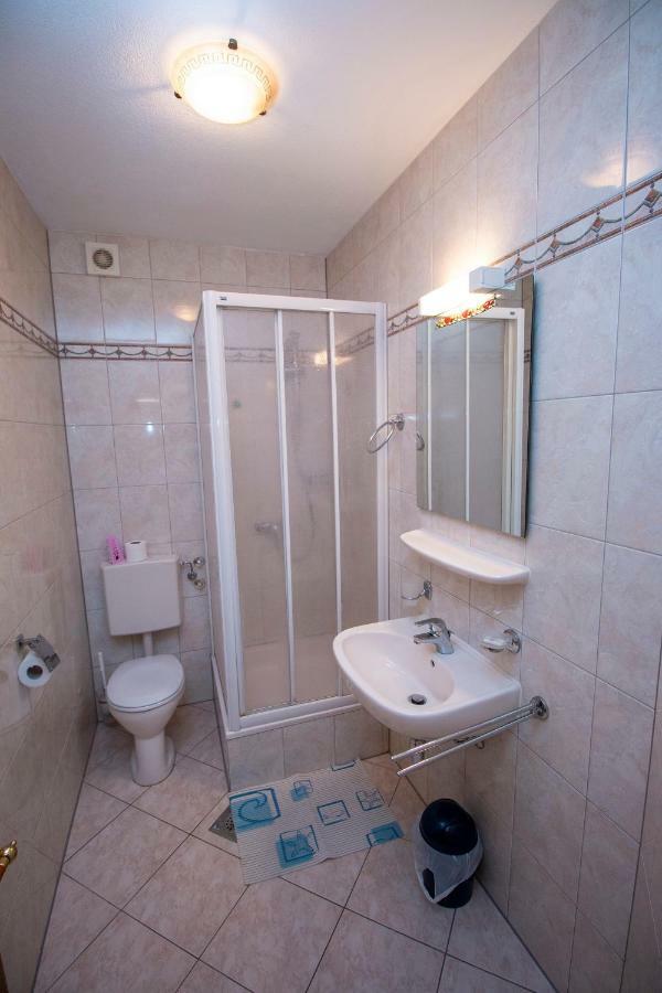 Apartmani Vrljicak Omiš Exteriör bild