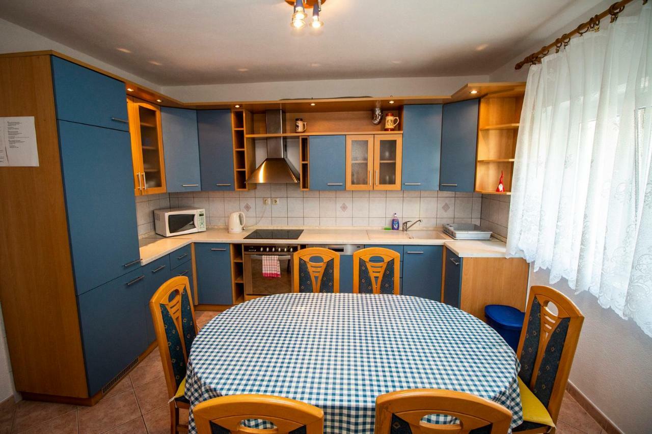 Apartmani Vrljicak Omiš Exteriör bild