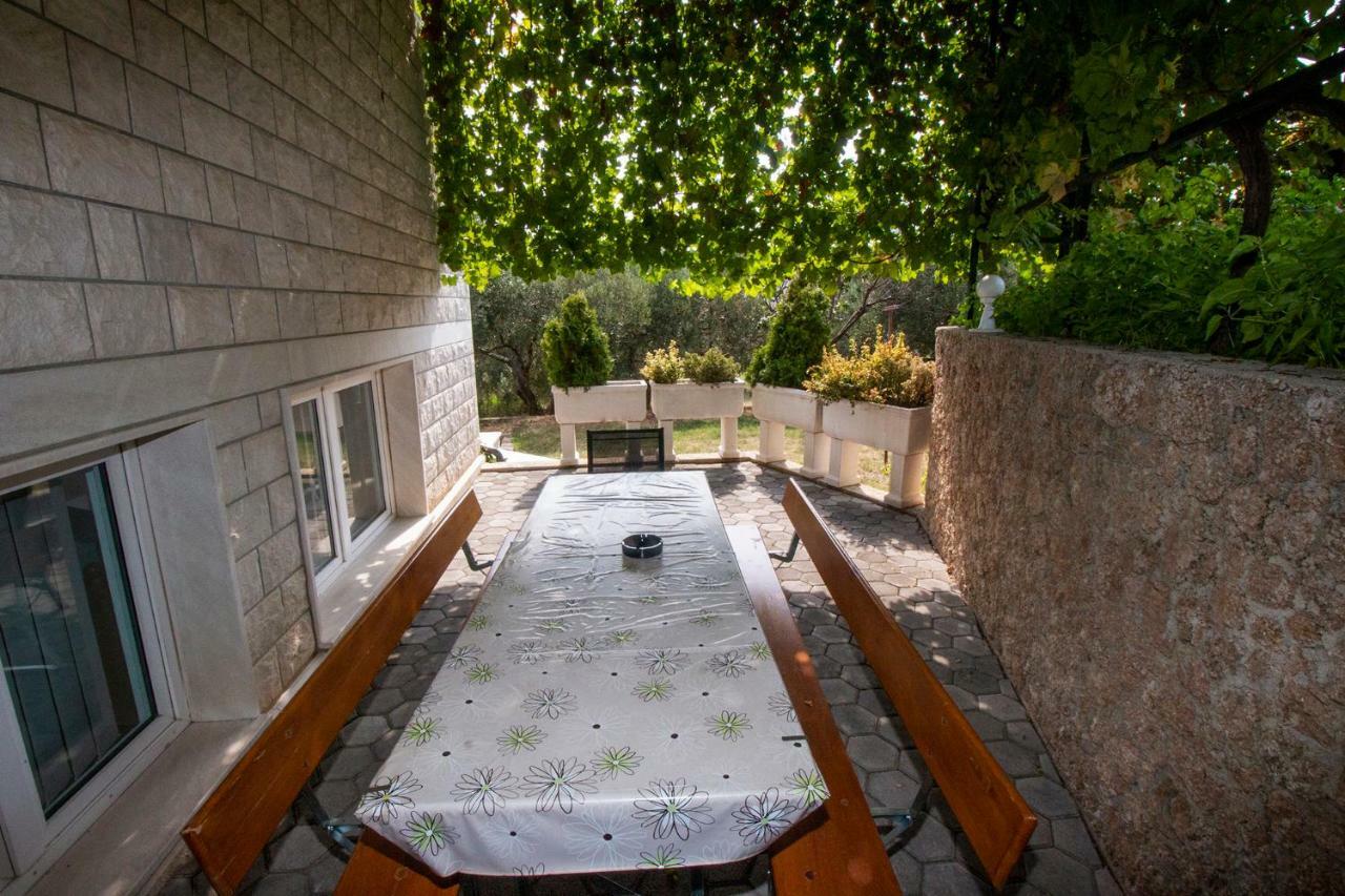 Apartmani Vrljicak Omiš Exteriör bild