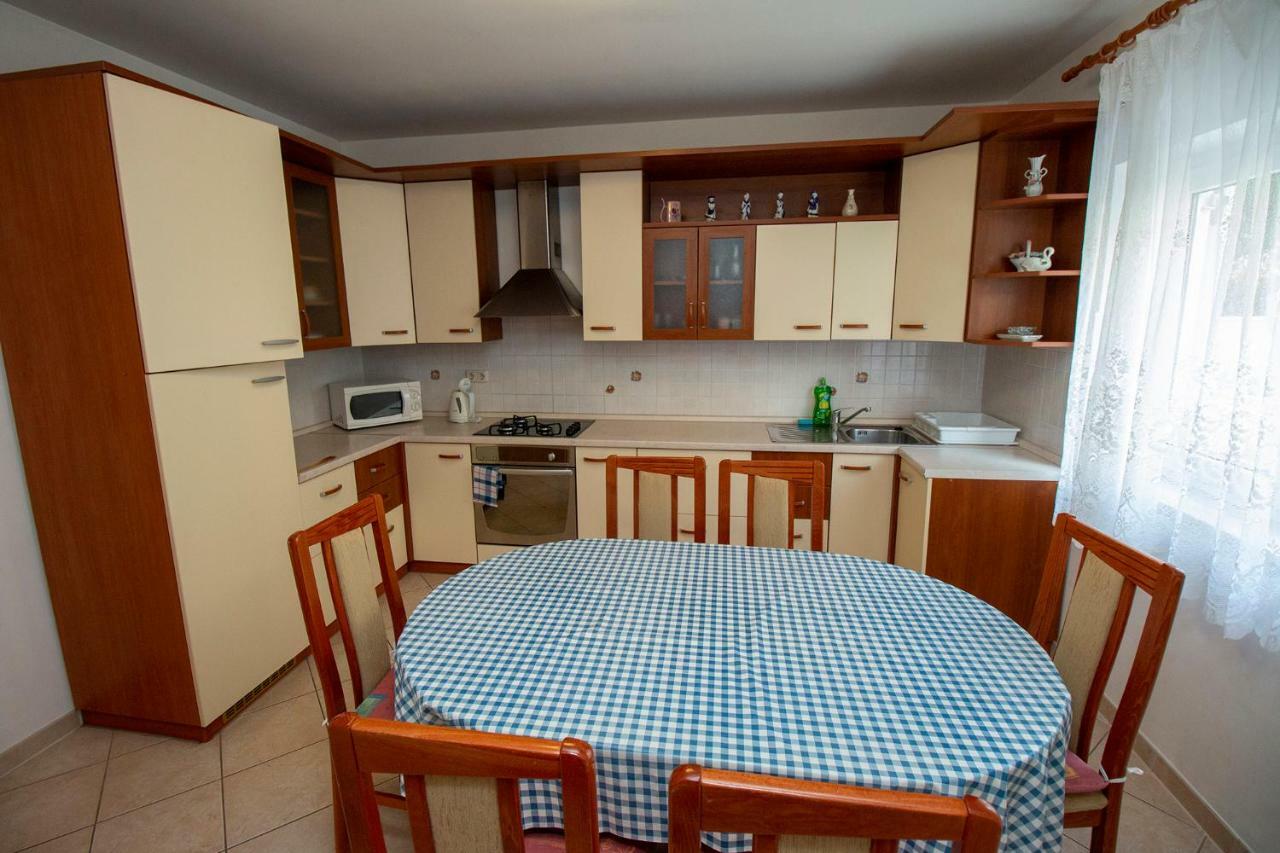 Apartmani Vrljicak Omiš Exteriör bild