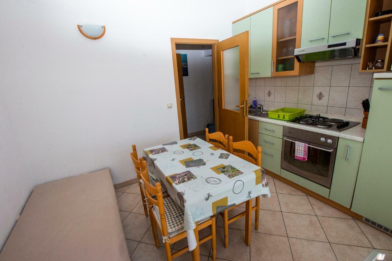 Apartmani Vrljicak Omiš Exteriör bild