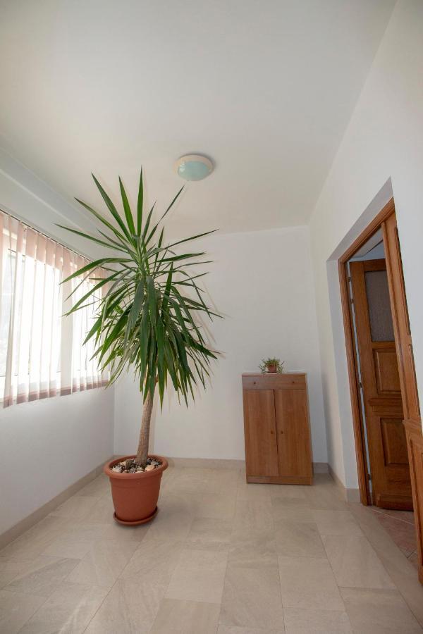 Apartmani Vrljicak Omiš Exteriör bild